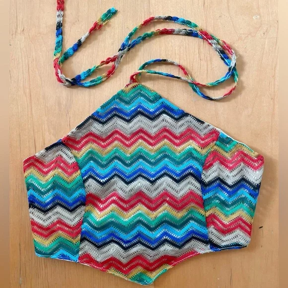 Rainbow Rocking Short Set Halter Top Chevron Ruffled - Picture 7 of 13
